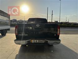 نيسان فرونتر